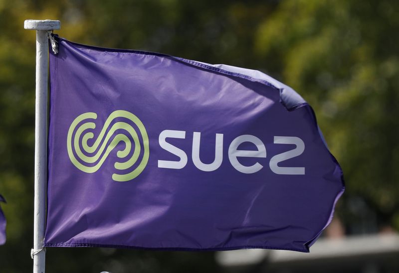 FILE PHOTO: Logo of Suez