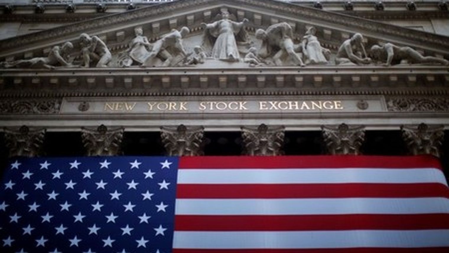 Wall Street  :  début de semaine aidé par les banques centrales