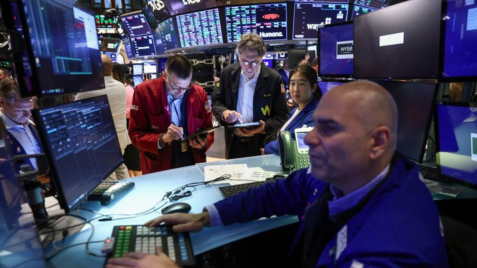 Point marchés-Wall Street finit en hausse, rassurée par le PIB