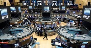 Aktien New York Schluss: Dow stark - Erleichterung über Zinsaussichten