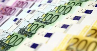 Euro cae tras decisión del BCE sobre tasas