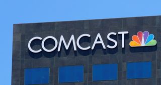 Los ingresos de Comcast superan las estimaciones, en medio de tendencia de corte de los servicios por cable