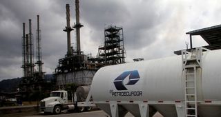 Ecuador lanza licitación para renovación de refinería Esmeraldas