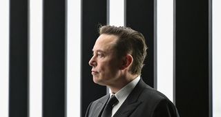 Elon Musk suspend temporairement son offre de rachat de Twitter