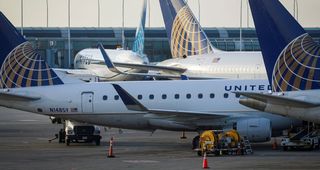 United Airlines lifts second-quarter revenue forecast