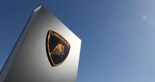 Lamborghini investirà più di 1,8 mld per elettrificazione - AD a Sole