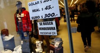 Argentina black market peso crashes after economy ministry shake-up