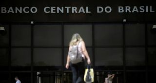 La deuda bruta del sector público brasileño baja al 77,5% del PIB en agosto