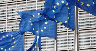 EU beschließt endgültig Verbrenner-Aus ab 2035 - Ausnahme für E-Fuels