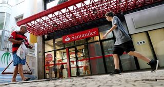 Crédito bancario en Brasil crece 1% en octubre
