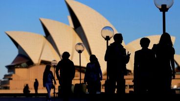 El crecimiento salarial en Australia repunta en el segundo trimestre, pero va a la zaga de las previsiones y de la inflación