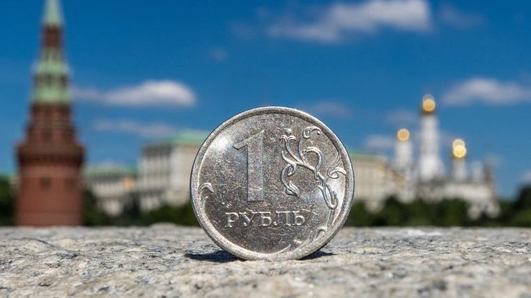 Rubel erreicht 2-Monats-Hoch gegenüber Dollar, russische Aktien stottern