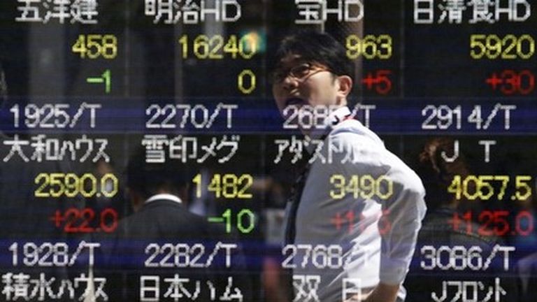 Bourse de Tokyo : 
                A Tokyo, le Nikkei finit en hausse de 1,18%