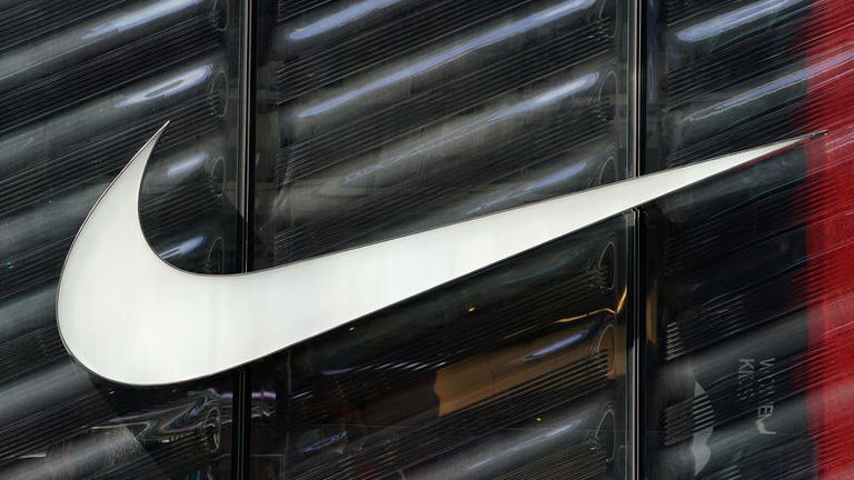 Nike-Umsatz profitiert von Adidas-Kanye-Split, Jordan Retro Nachfrage