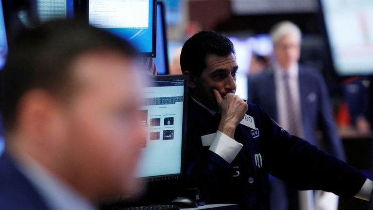 Bourse de Wall Street : 
                Wall Street ouvre en baisse, la politique monétaire inquiète toujours