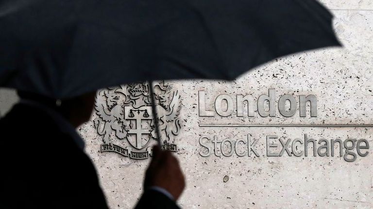 UK shares benefit from positive earnings reports