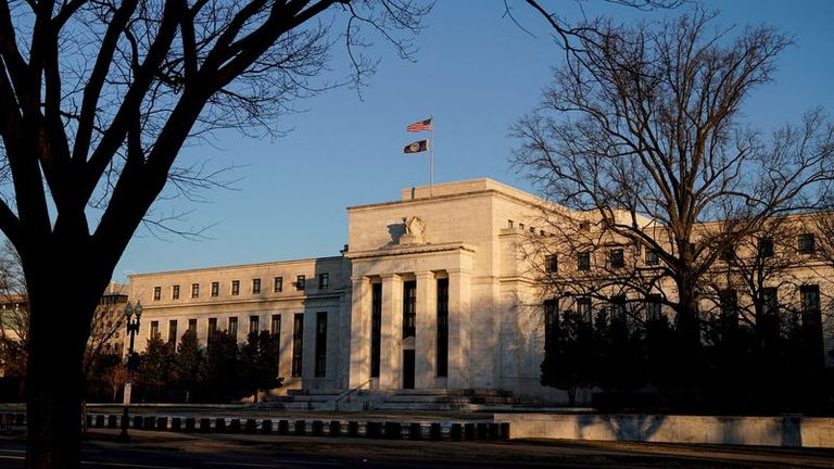 BofA e Ubs tagliano stime su tassi Fed dopo crisi banche