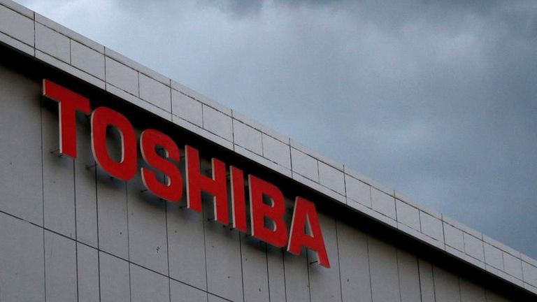El consejo de Toshiba acuerda aceptar la propuesta de compra de JIP - Nikkei