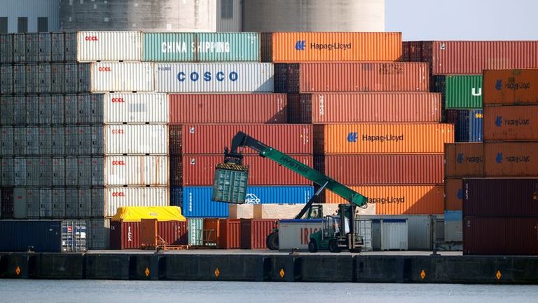 Les ports engorgés témoignent de l'aggravation des problèmes de la chaîne d'approvisionnement mondiale - rapport