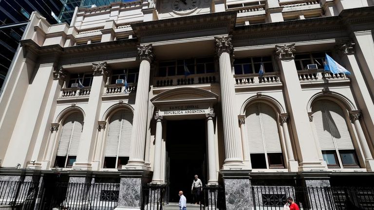 Argentina likely to see inflation tick up this year -analysts