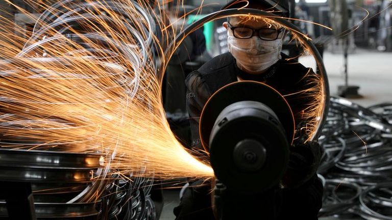 Les bénéfices industriels chinois chutent pour le quatrième mois consécutif en avril