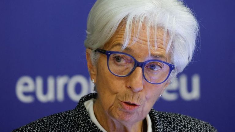 Lagarde hält alle Türen für weiteren Zinserhöhungen offen