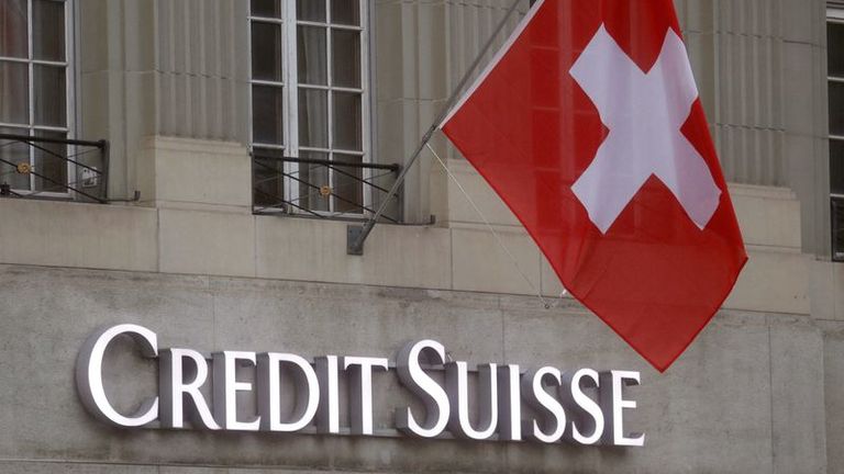 La banca d'investimento del Credit Suisse attira l'interesse del principe ereditario saudita - WSJ