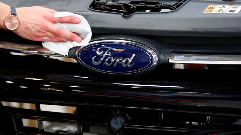 Ford tomará decisión final sobre recorte de empleos en Europa a mediados de febrero :  sindicato