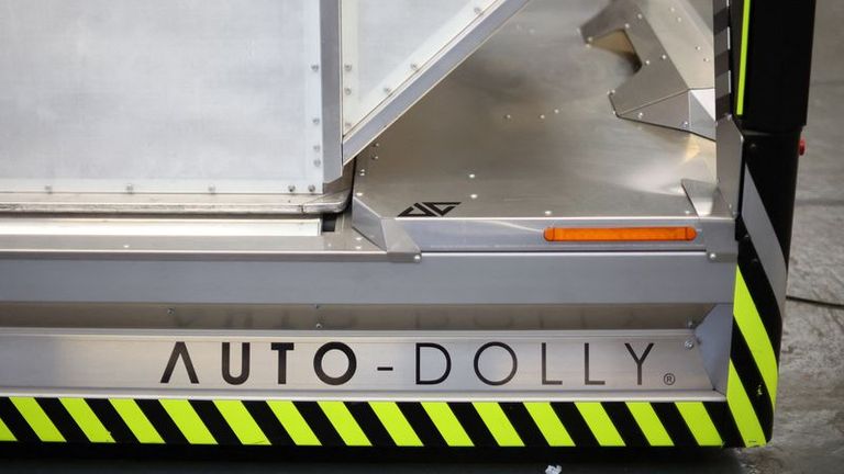 Factbox-Flux d'investissements vers les véhicules automatisés dans des contextes non automobiles