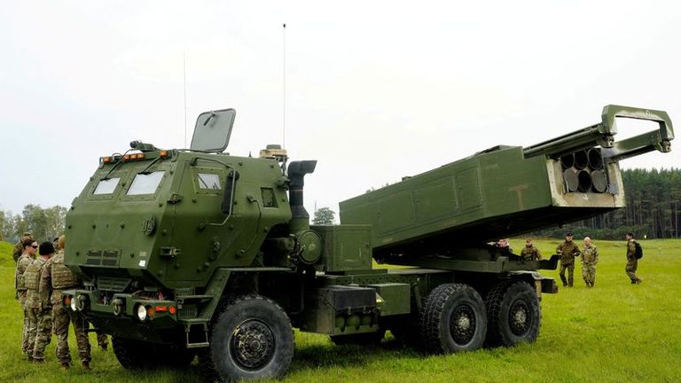 Les États-Unis approuvent la vente de lance-roquettes HIMARS et de munitions à la Pologne pour un montant pouvant atteindre 10 milliards de dollars- Pentagone