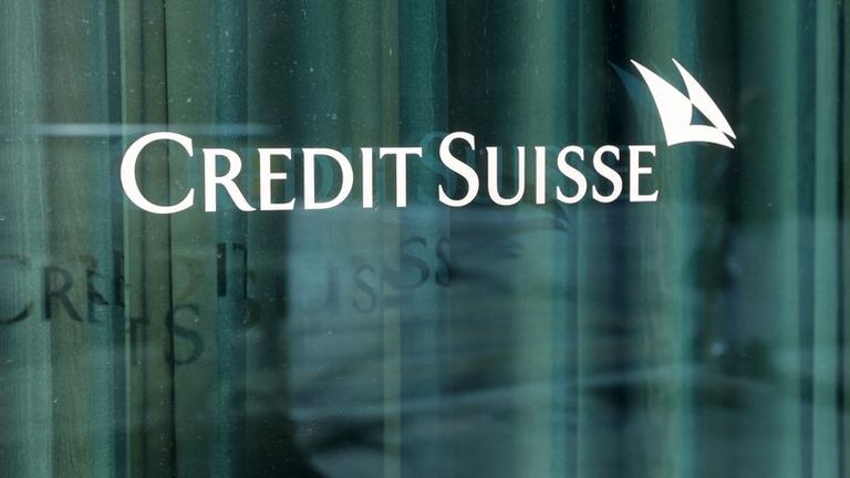 Le Credit Suisse ramène à zéro 17 milliards de dollars d'obligations, provoquant la colère des détenteurs