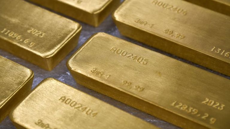 L'or est en demi-teinte alors que l'accord entre Credit Suisse et UBS stimule l'humeur du risque