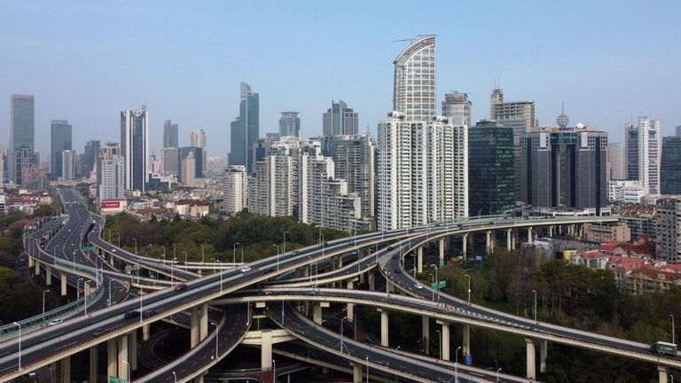 La population de Shanghai baisse en 2022 après les fermetures de COVID