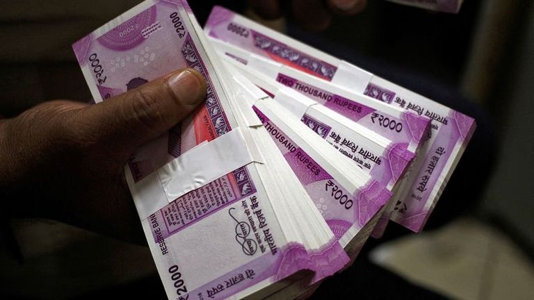 RUPEE INDIENNE - La roupie indienne pourrait être mise à mal par la probabilité croissante d'une hausse des taux d'intérêt de la Fed