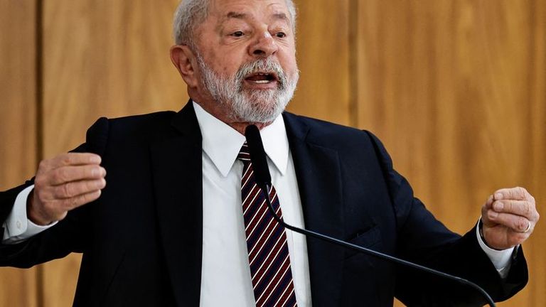 Le président brésilien Lula subit des revers sur le front de l'environnement et des populations indigènes