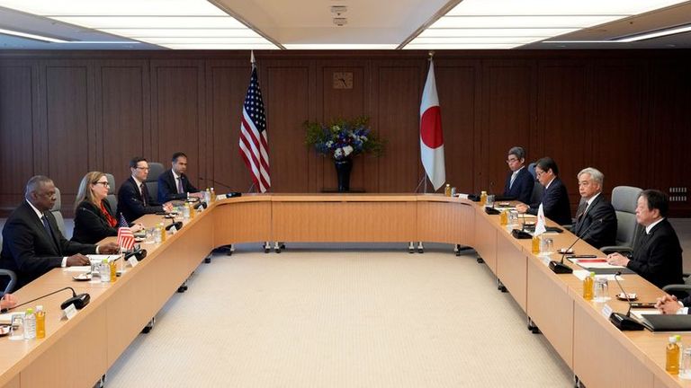 Le secrétaire américain à la défense, M. Austin, se réjouit de l'approfondissement de la coopération avec le Japon