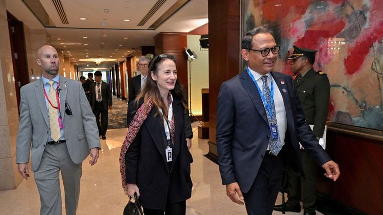 Esclusivo :  i capi delle spie mondiali si incontrano in un conclave segreto a Singapore