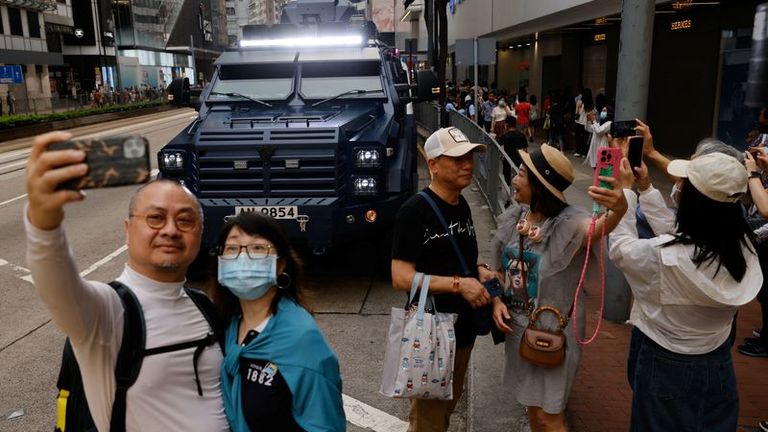 Detenciones y mayor seguridad en Hong Kong en el aniversario de Tiananmen