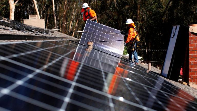 US solar power installations soar in Q1 on easing panel import gridlock