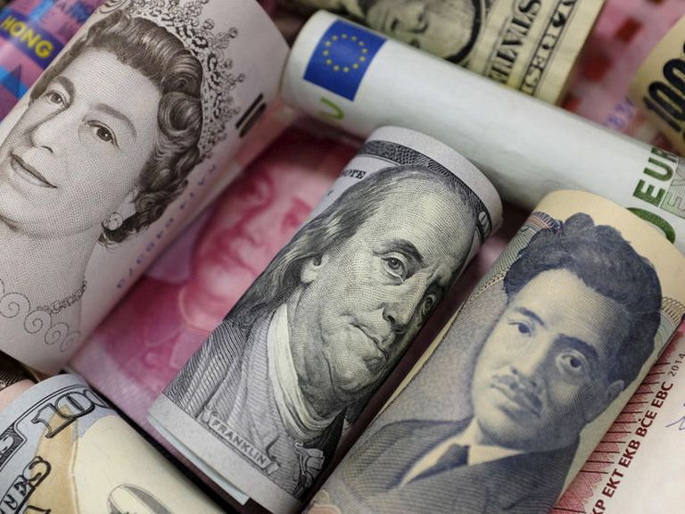 Currencies :  The pound dreams of greatness