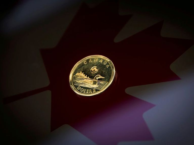 DEUDA FX CANADÁ - El dólar canadiense se debilita, el rendimiento de la deuda pública de referencia cede