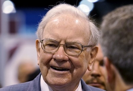 Berkshire Hathaway CEO Warren Buffett talks to reporters prior to the Berkshire annual meeting in Omaha
