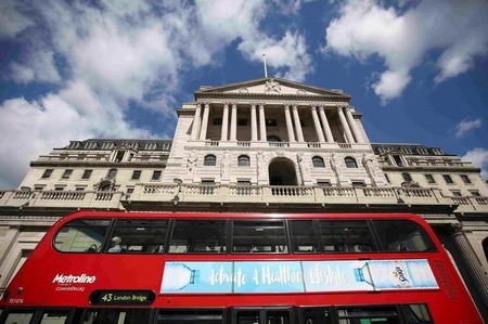 FTSE 100 in the red ahead of US debt ceiling vote