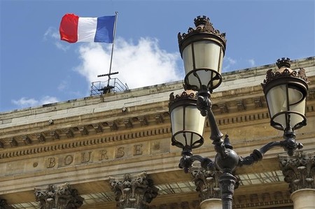 Paris ouvre en baisse de 0,26% à 5.594,50 points