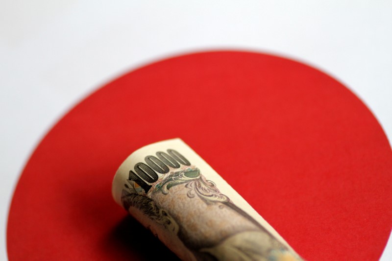 日本の経常収支は3か月連続の黒字
