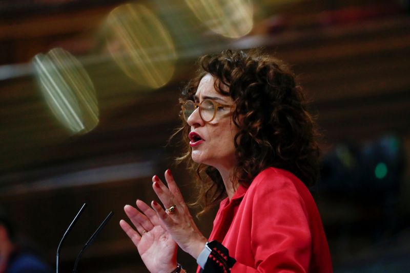 FOTO DE ARCHIVO: La ministra de Hacienda, María Jesús Montero, en una sesión del Parlamento en Madrid