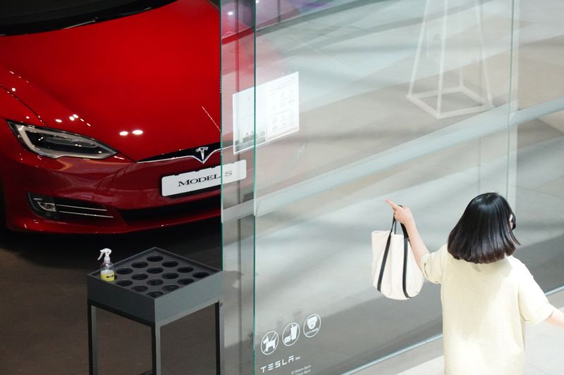 Eksklusif – Yoon dari Korea Selatan siap menawarkan keuntungan yang “disesuaikan” untuk menarik gigafactory Tesla.