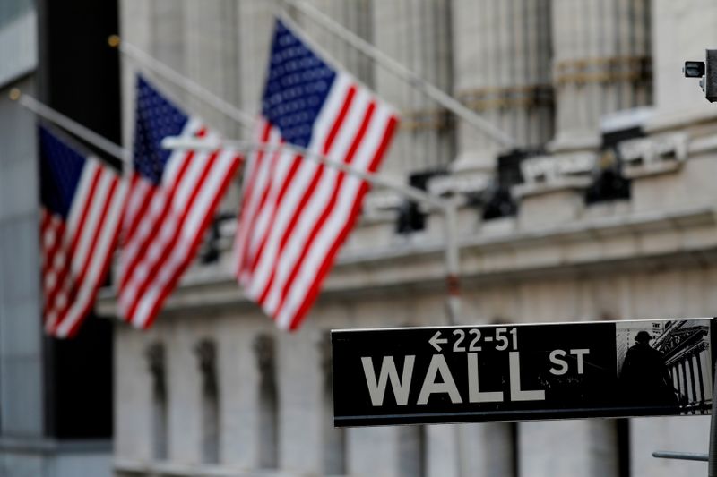 Diverse bandiere Usa a Wall Street