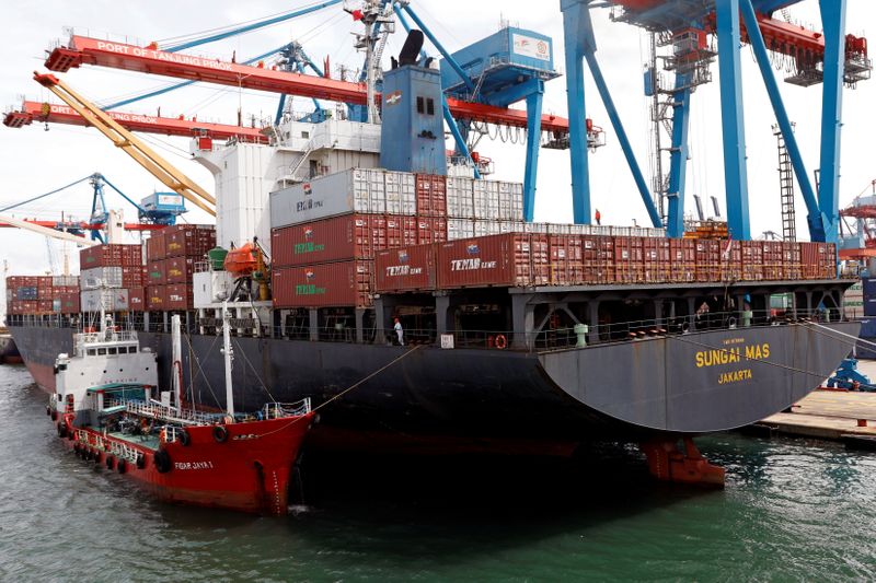 Surplus perdagangan Indonesia bulan Maret menyempit menjadi $3,99 miliar: jajak pendapat Reuters