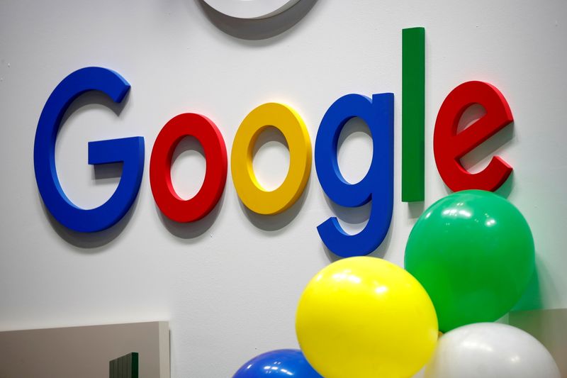 Il logo Google a Parigi